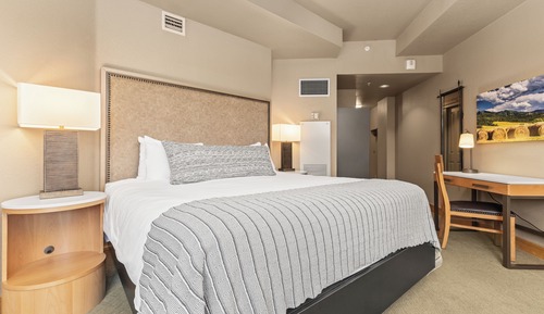 Condo, 1 Bedroom (1 King, 2 Bath)