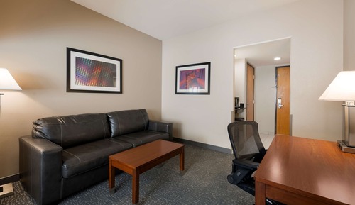 Suite, 1 King Bed, Non Smoking, Refrigerator & Microwave