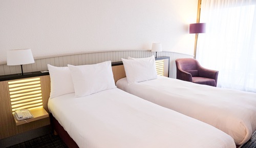 Superior Twin Room, Partial Sea View