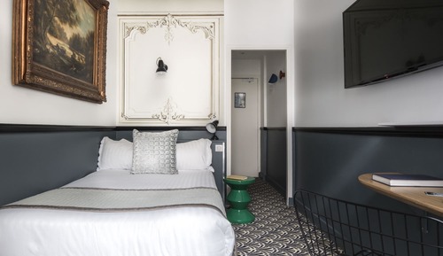 Standard Single Room - Complimentary soft minibar,courtesy tray, Chromecast  and digital press