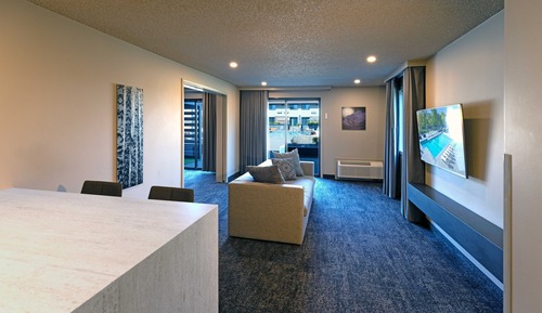 Poolside Suite