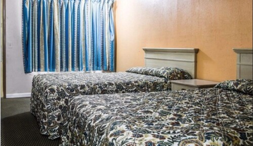 Standard Room, 2 Queen Beds, Non Smoking