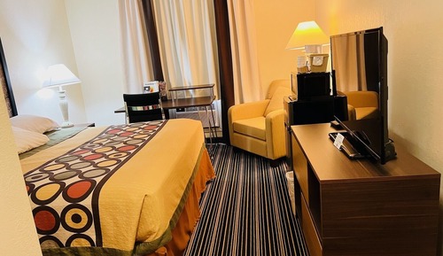 Standard Room, 1 King Bed