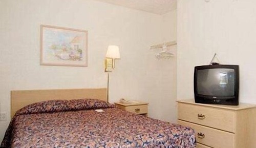 Standard Room, 1 Queen Bed, Non Smoking