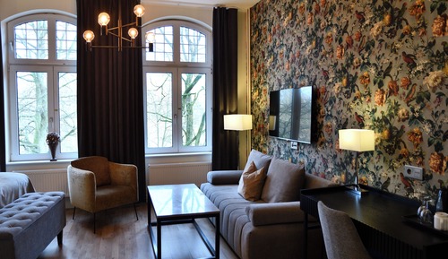Deluxe Room, 1 Queen Bed with Sofa bed, Non Smoking