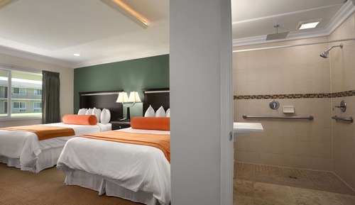 Room, 2 Queen Beds, Accessible, Non Smoking