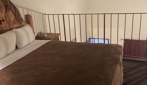 Honeymoon Room, 1 King Bed