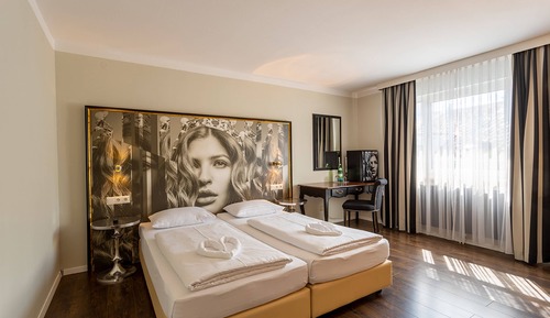 Comfort Triple Room