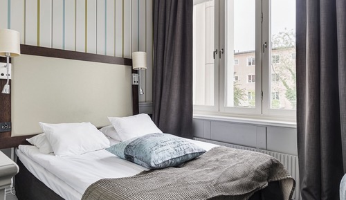 Double Room (Compact)