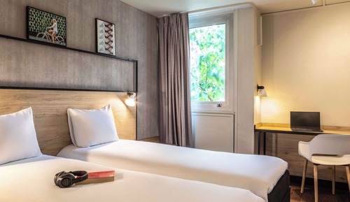 Standard Room, 2 Twin Beds