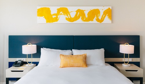 Premium Room, 1 King Bed, Mountain View