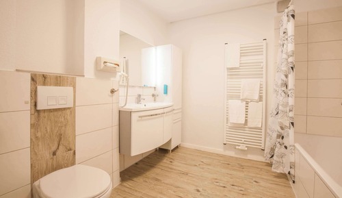 Family Room, 2 Bedrooms