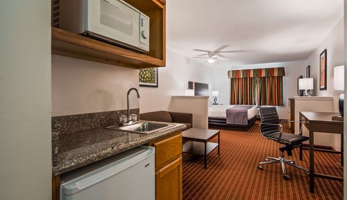 Suite, 1 King Bed, Non Smoking, Refrigerator & Microwave