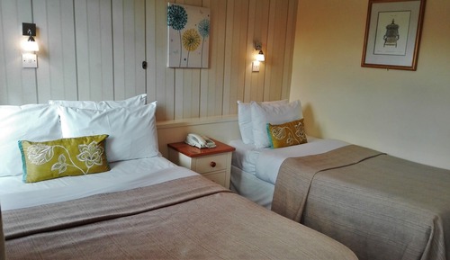 Twin Room, Non Smoking, Mountain View