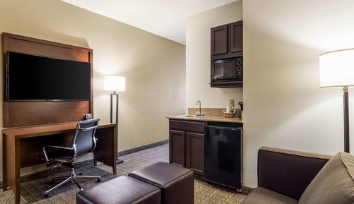 Suite, 2 Queen Beds, Non Smoking