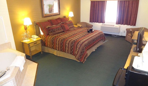 1 King Bed, Twin-Size Sofa Bed, Deluxe Suite, Non-Smoking