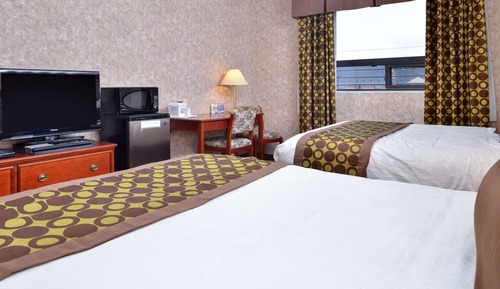 Room, 2 Queen Beds, Accessible, Non Smoking