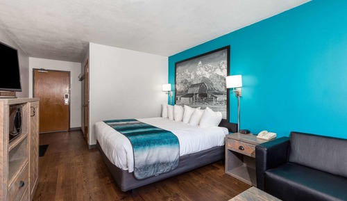 Standard Room, 1 King Bed