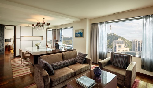 Deluxe Suite Twin Room