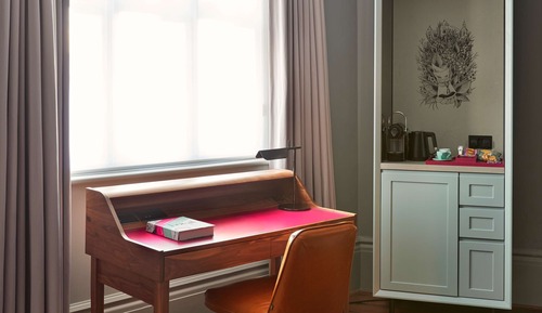 Andaz, Large Suite 1 king bed