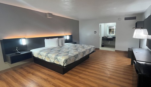 Standard Room, 1 King Bed, Non Smoking, Refrigerator & Microwave