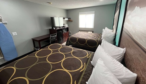 Room, 2 Queen Beds, Non Smoking (Pet Friendly)