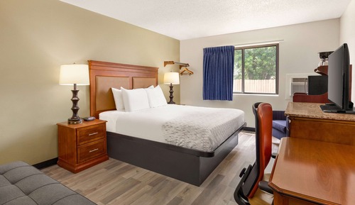 Studio Suite, 1 King Bed, Non Smoking