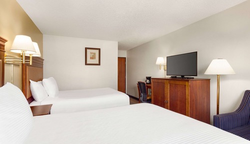 Room, 2 Queen Beds, Non Smoking