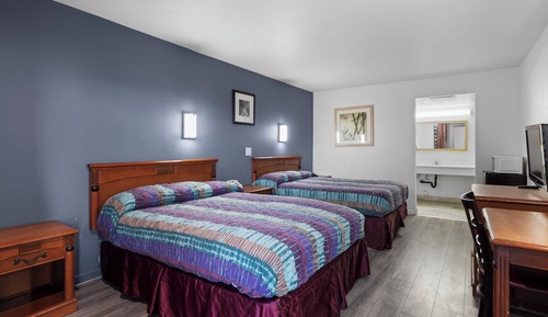 Basic Room, 2 Double Beds