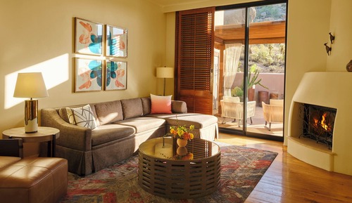 Suite, 1 Bedroom (Plunge Pool, King, Kiva)
