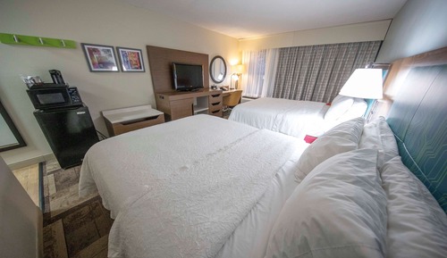 Two queen beds non smoking