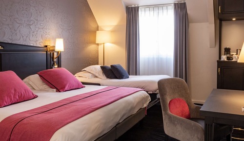 Deluxe Room, Multiple Beds, Non Smoking (Larger Room)