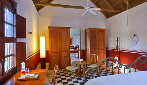 Deluxe Room, 1 King Bed