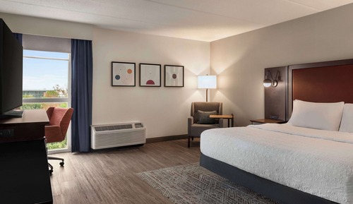 Studio, 1 King Bed, Accessible, Non Smoking