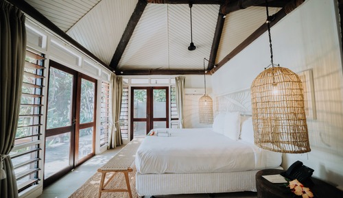 Beachfront Bure Suite