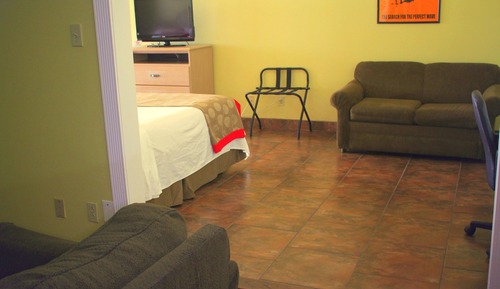 Efficiency, Room, 2 Queen Beds, Non Smoking