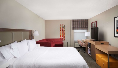 Suite, 1 King Bed, Non Smoking