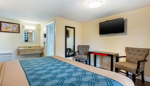 Standard Room, 1 King Bed, Non Smoking