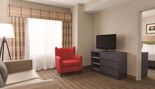 Suite, 1 Bedroom, Non Smoking, Jetted Tub