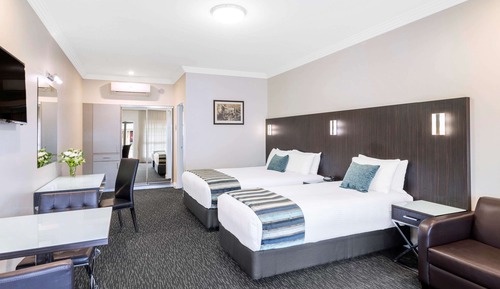 Superior Room, Multiple Beds