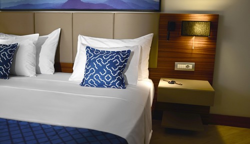 Suite, Sea View