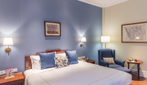 Room, 1 King Bed (Heritage)