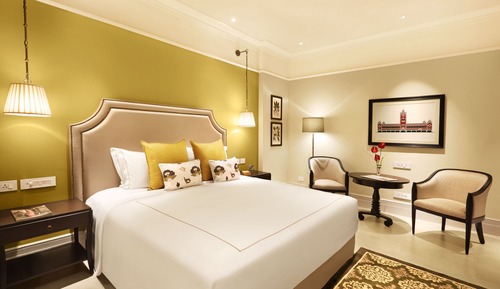 Colonial Suite