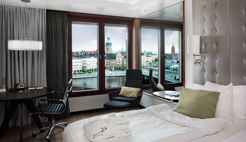 Deluxe Room, 1 King Bed, Accessible