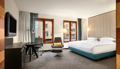 Deluxe Room, 1 King Bed
