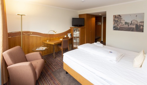 Comfort Single Room, 1 Queen Bed