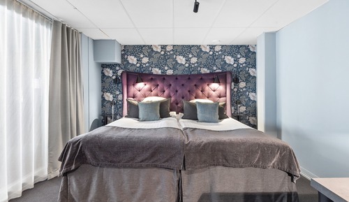 Suite, 1 King Bed, Non Smoking