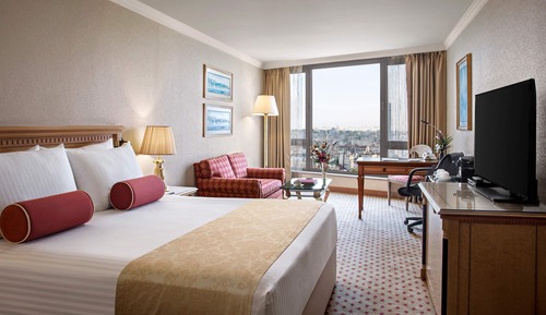 Premium Room, 1 King Bed, Smoking, City View