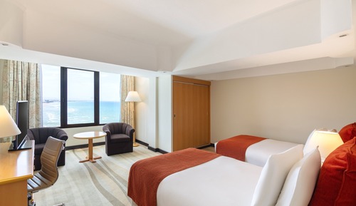 Room, 2 Twin Beds, Sea View