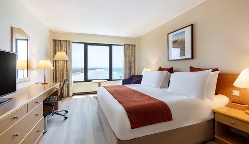 Room, 1 King Bed, Sea View